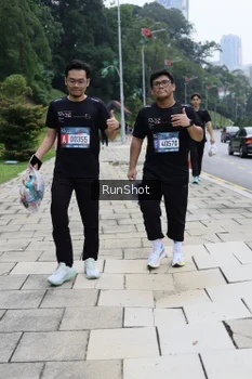 Runner Photo 4305601