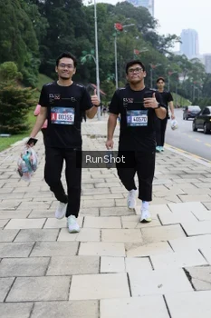 Runner Photo 4305606