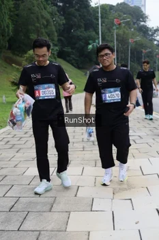 Runner Photo 4305608
