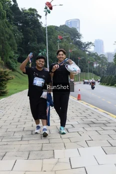 Runner Photo 4305610