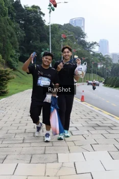 Runner Photo 4305611