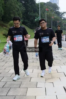 Runner Photo 4305612