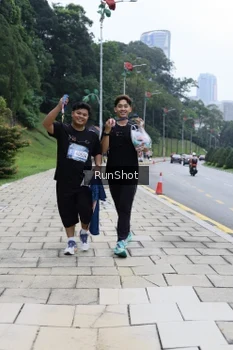 Runner Photo 4305614