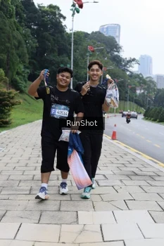 Runner Photo 4305620