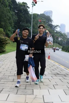 Runner Photo 4305623