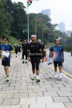 Runner Photo 4305624