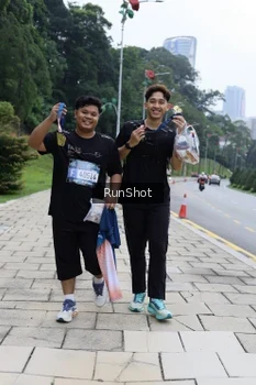 Runner Photo 4305630