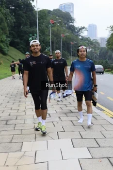 Runner Photo 4305637