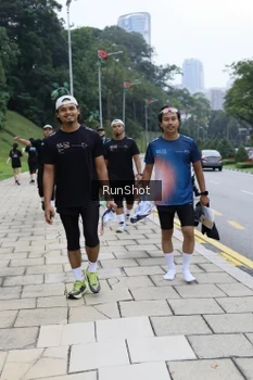 Runner Photo 4305639