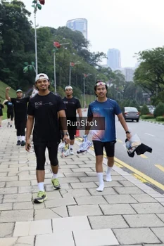 Runner Photo 4305645