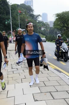 Runner Photo 4305648