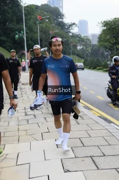 Runner Photo 4305649