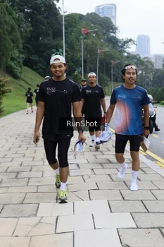 Runner Photo 4305652