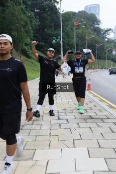Runner Photo 4305660