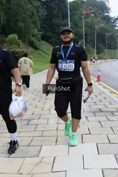 Runner Photo 4305670
