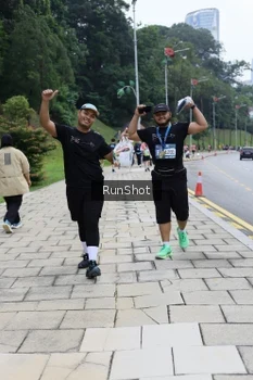 Runner Photo 4305671