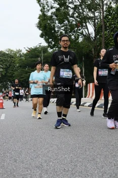 Runner Photo 4305672