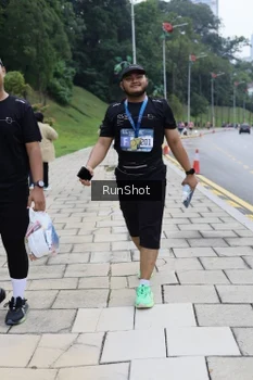 Runner Photo 4305675