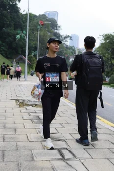 Runner Photo 4305676