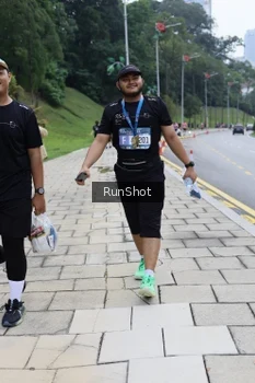 Runner Photo 4305677