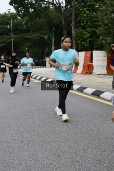 Runner Photo 4305694