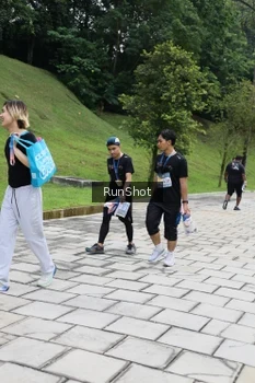 Runner Photo 4305695