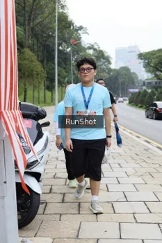 Runner Photo 4305696