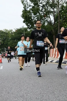 Runner Photo 4305698