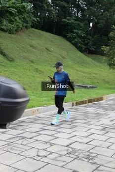 Runner Photo 4305717