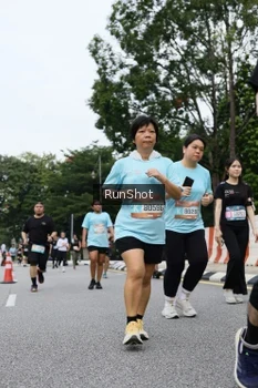Runner Photo 4305719