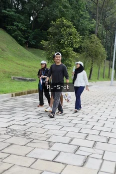 Runner Photo 4305724
