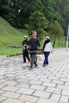 Runner Photo 4305725