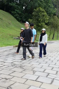 Runner Photo 4305738