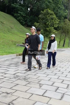 Runner Photo 4305739