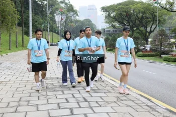 Runner Photo 4305757