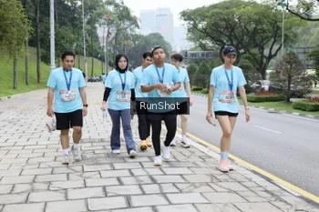 Runner Photo 4305758