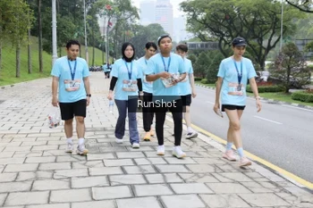 Runner Photo 4305761