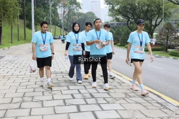 Runner Photo 4305762