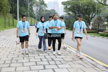 Runner Photo 4305764