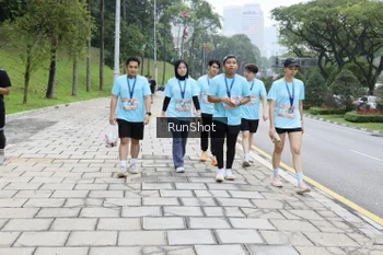 Runner Photo 4305765