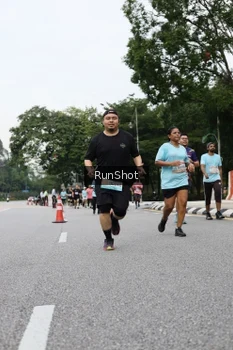 Runner Photo 4305766