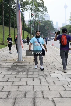 Runner Photo 4305769