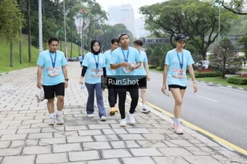 Runner Photo 4305770