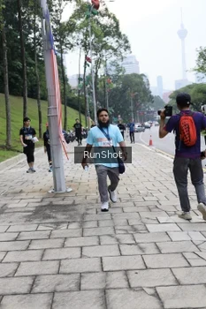Runner Photo 4305773