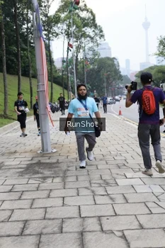 Runner Photo 4305774