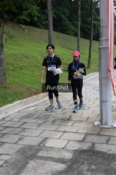 Runner Photo 4305792