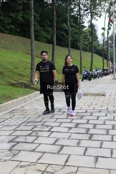 Runner Photo 4305799