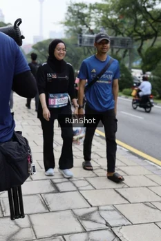 Runner Photo 4305803