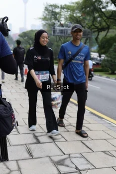 Runner Photo 4305812