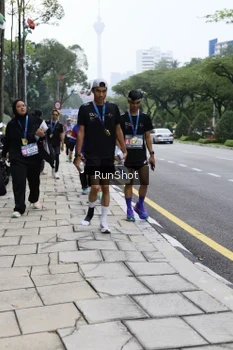 Runner Photo 4305818